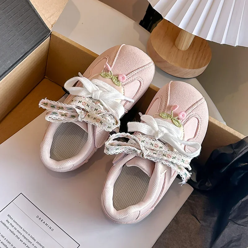New Style Sneakers Pink Cute Flower, Fashion Versatile Casual Shoes, Leather Upper, Non-Slip Soft Sole