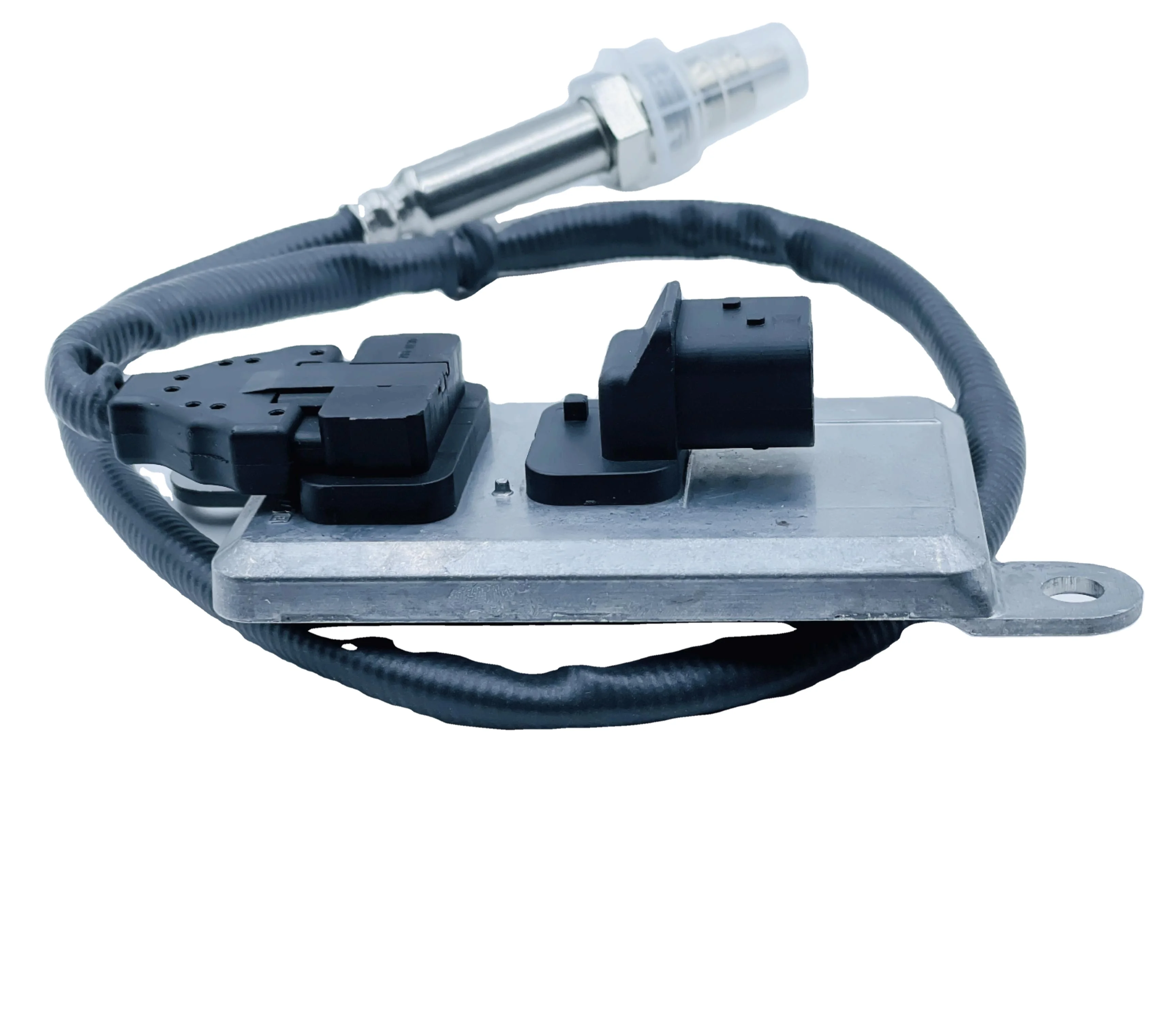 

SCR Parts Nox Sensor 5WK96642B for Mercedes Benz Truck A0101539328 A0081539828 24V 1-Year Warranty