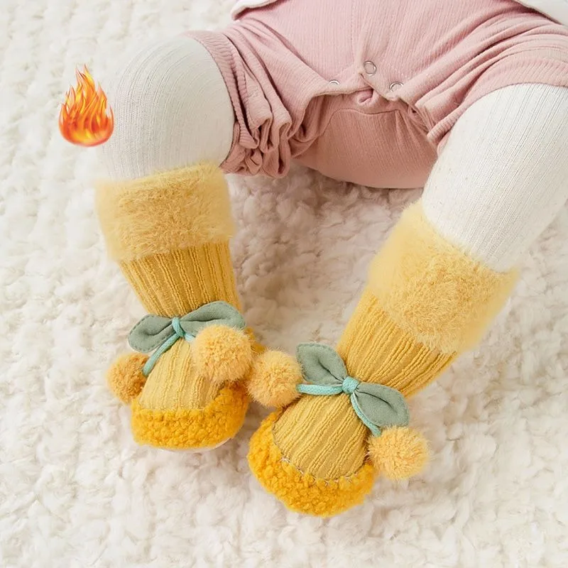 귀여운 아기용 두꺼운 플리스 안감 신발 양말 체리 프린트 슈퍼 소프트 실내 미끄럼 방지 겨울용 따뜻한 여자 아기용