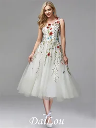 A-Line Elegant Floral Engagement Formal Evening Birthday Dress Jewel Neck Sleeveless Tea Length Tulle with Lace Insert Appliques