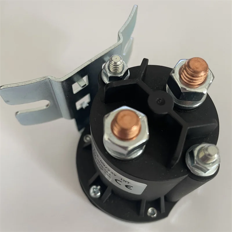 12V DC Electromagnetic Relay 684-2461-212-09 Single Normally Open Type Suitable for Forklift Logistics Applications