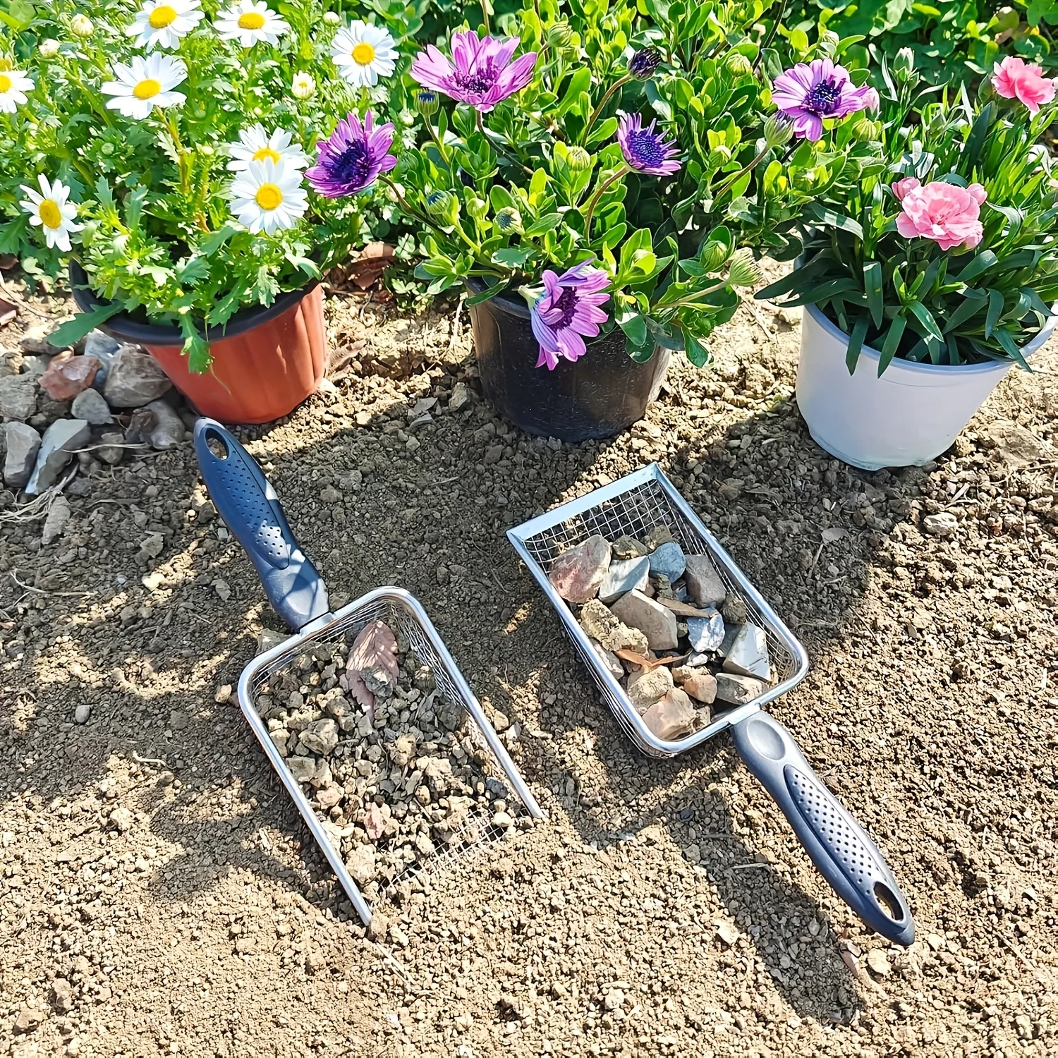 2 Pieces of Gardening Soil Screens, Suitable for Sand, Stones, Soil and Compost - Very Suitable for Gardening Use