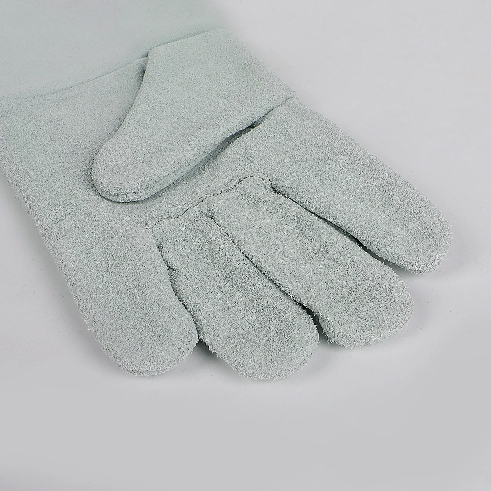 Canvas Sleeve Wear-resistant Anti-hot Cow Leather Long Section Welding Gloves Welder Welding Special-purpose Gloves