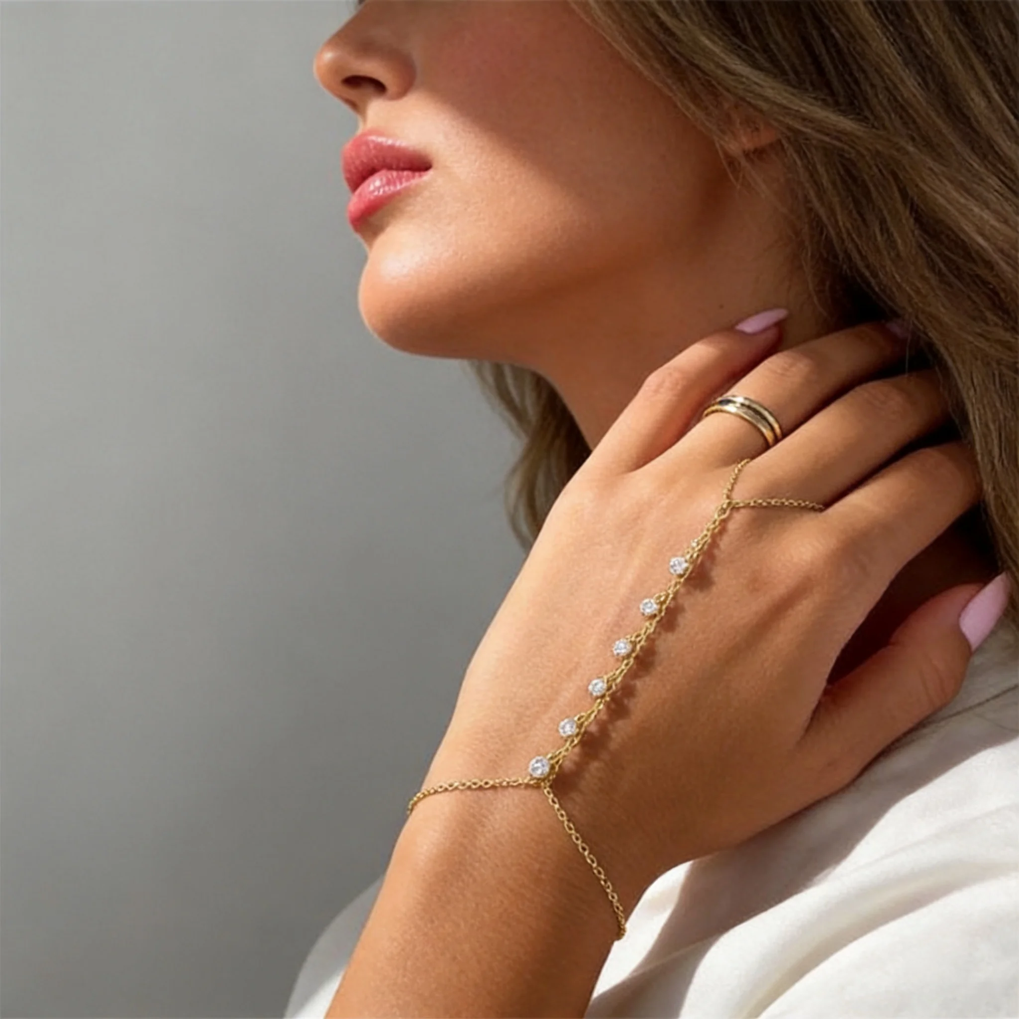 Glänzende Zirkon-Quasten-Fingerarmbänder für Frauen Einfache Goldfarbene Geometrische Ring-Verbindungsarmbänder Ästhetischer Partyschmuck Geschenke – Detail 1