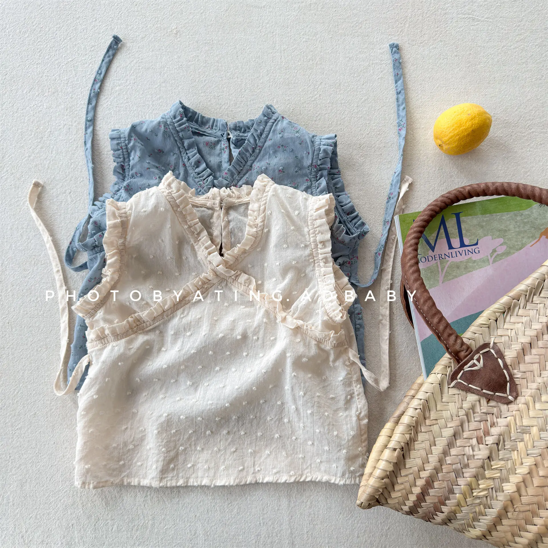 

2026 Summer New Girls Sleeveless V-neck Shirts Cute Princess Lace Vest Thin Cotton Baby Girl Blouse Children Sling Tops