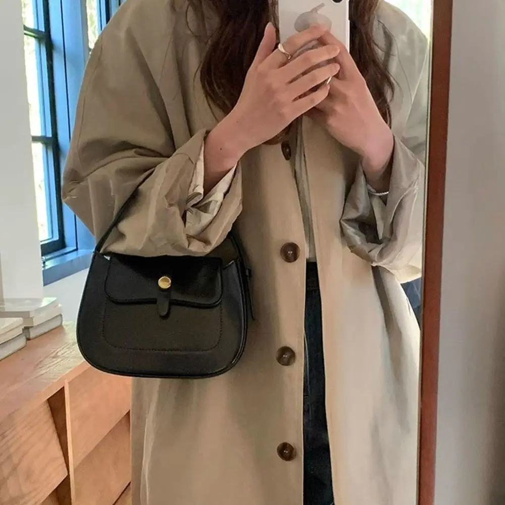 

Casual Korean Style Red Shoulder Bag Black Pure Color Pu Saddle Bag All-match Large Capacity Retro Handbag Women