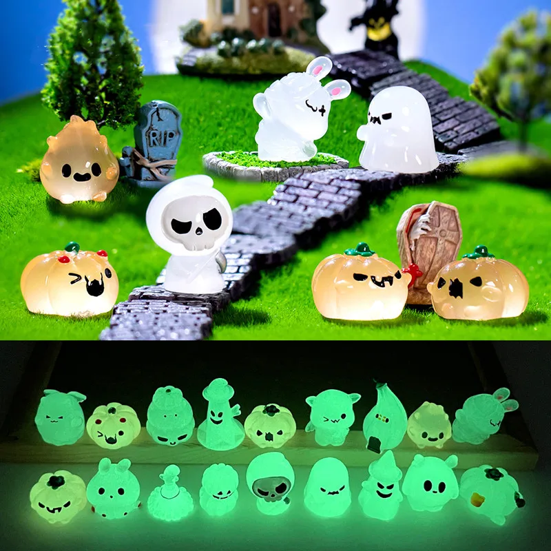 

Figurines Miniature Funny Noctilucent Ghost Pumpkin Micro Landscape Ornaments For Halloween Decorations Hoom Decor Accessories