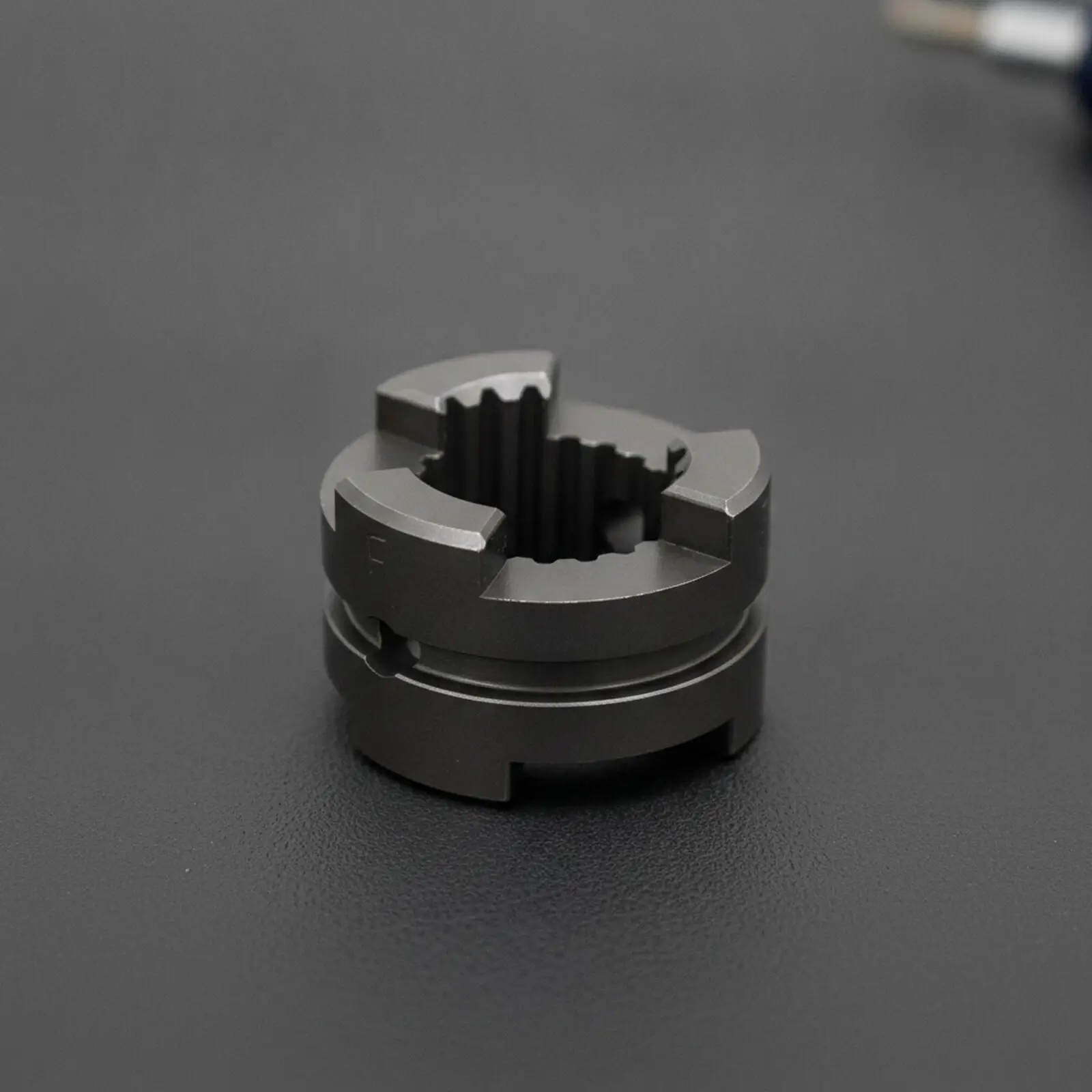 Outboard Motor Gear Clutch Replacement Metal Splined Hub with Raised Lugs for Marine Drivetrain Maintenance Part