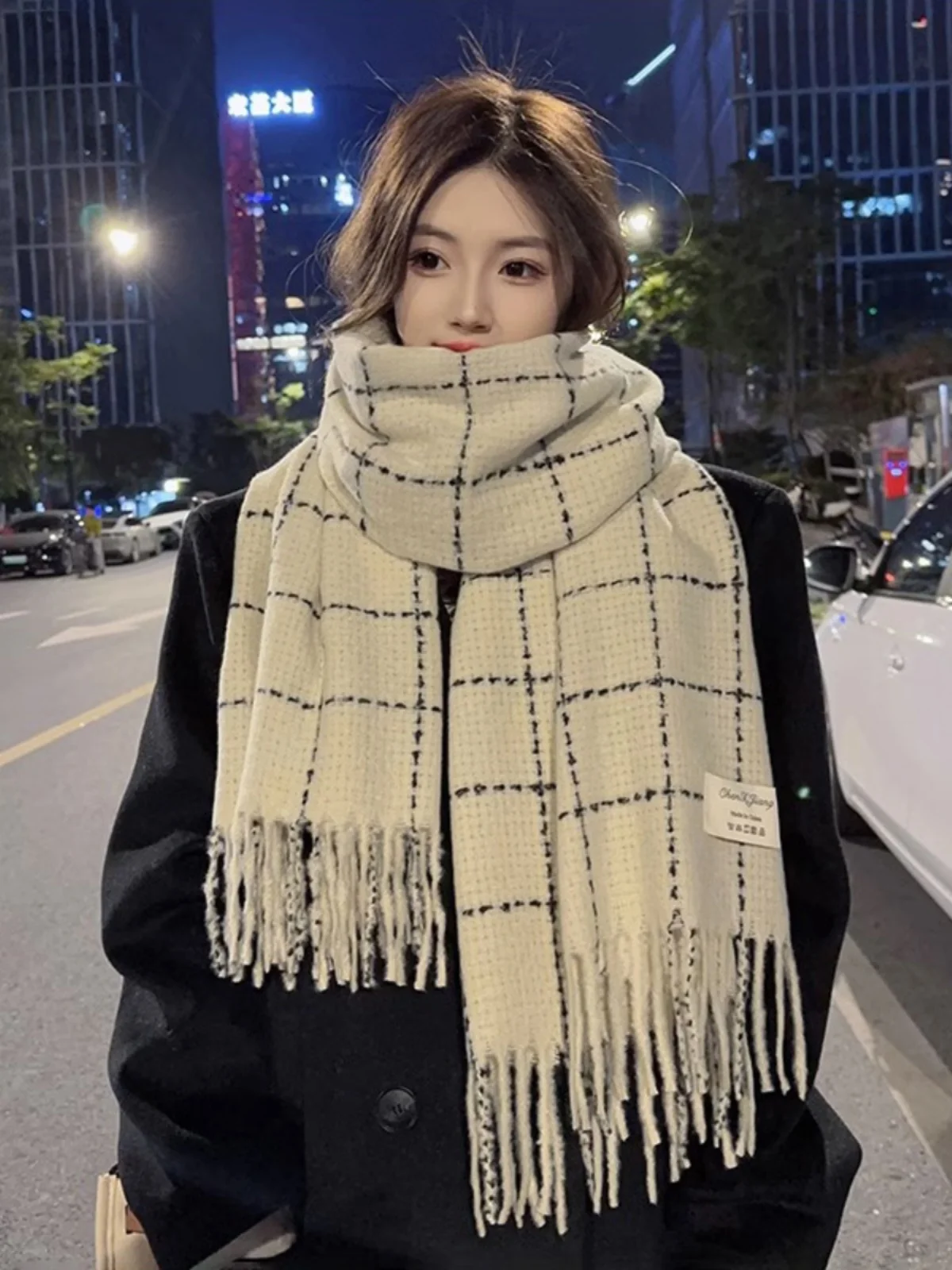 Fashion Striped Plaid Slayer 2024 Tassel Scarf Women Winter Fall Warm Shawls Wraps Ladies Thickeing Scarves News R177