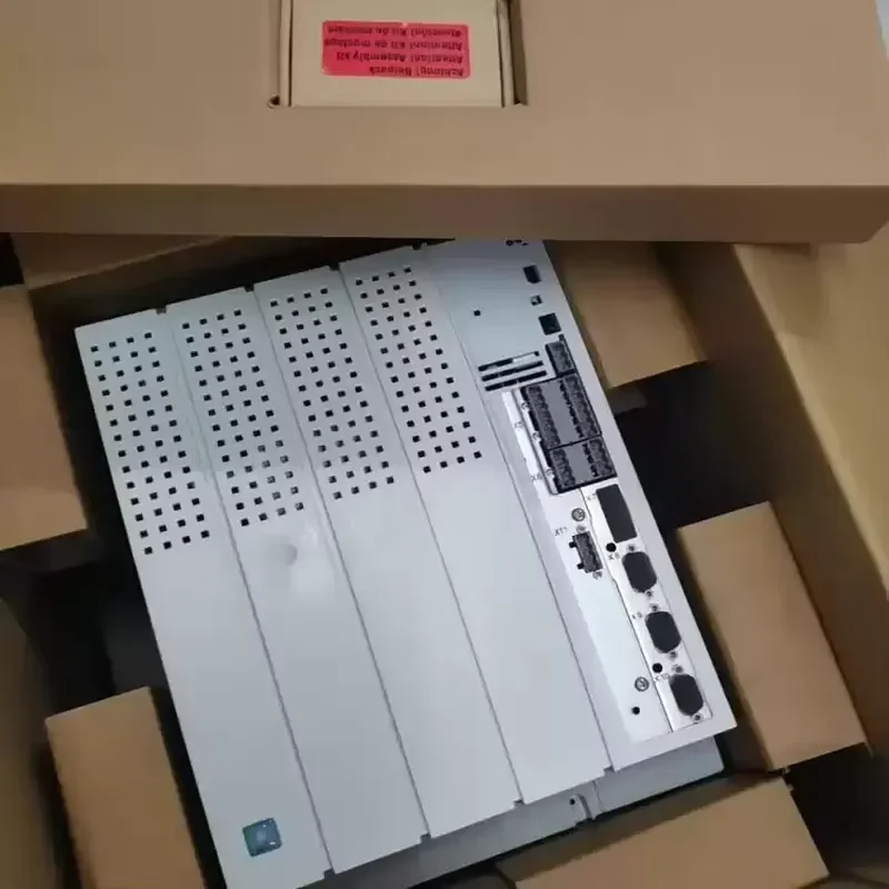 Lenze 9300 Servo Inverters 3PH 30KW Servo Position Controller 320V-528V 40HP Servo Register Controller EVS9329-EP