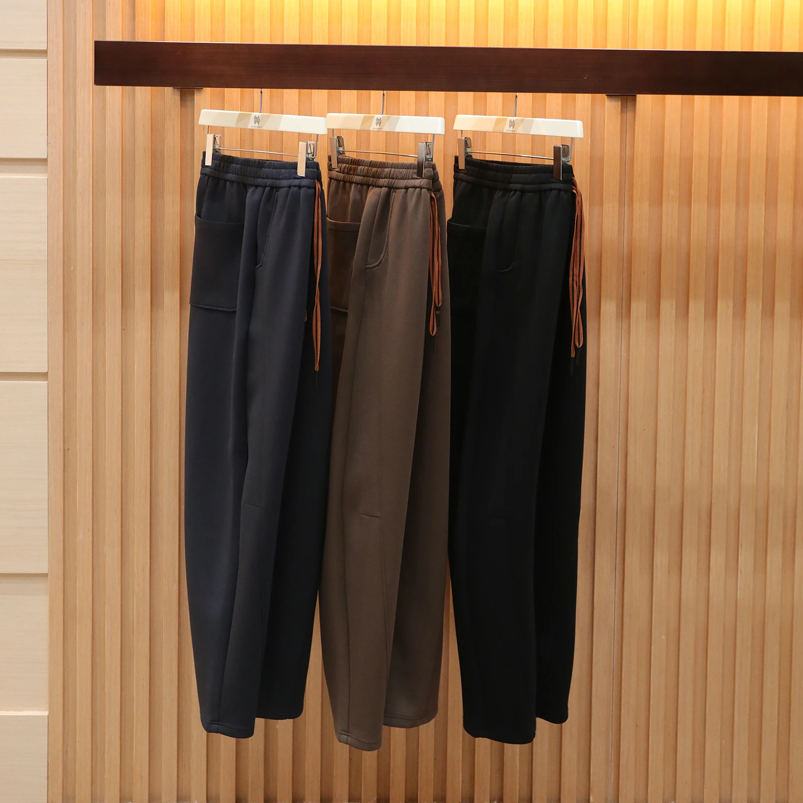 Autumn new high-end solid-color knitted air-layer sweatpants loose straight vertical casual pants