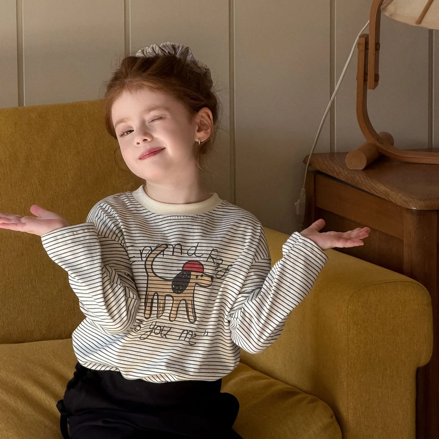 

Children Clothing Girls Retro Casual Striped Long Sleeved T Shirt 2026 Spring New Girls Fashionable Loose and Versatile Top