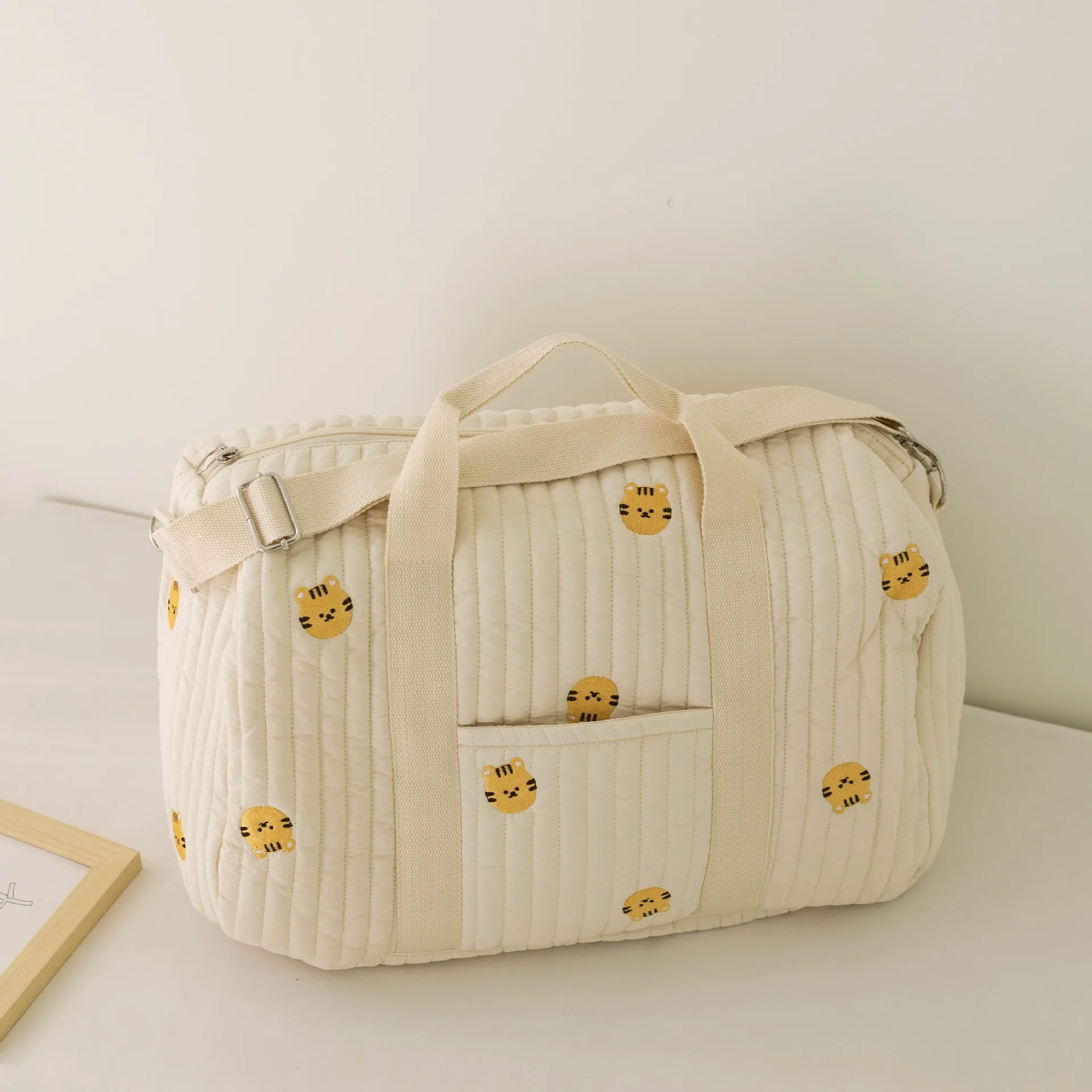 

1 шт., большая вместительная сумка для детских подгузников для путешествий - водонепроницаемая сумка-органайзер с несколькими карманами для беременных, сумка для пеленания коляски