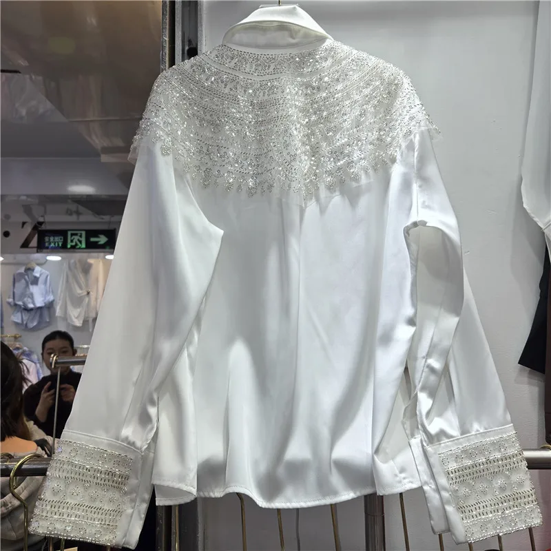 SuperAen 2026 Herfst Nieuwe Lovertjes Geborduurde Flares Sjaal Cape Patchwork Ontwerp Shirt Fashion Casual Losse Shirts