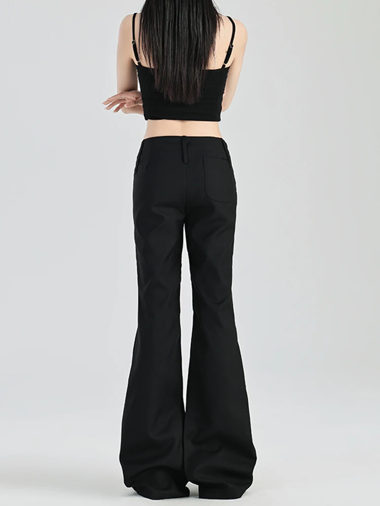 Damskie spodnie dzwony z niskim stanem na jesień i zimę 2025, w stylu kokieteryjnym Gyaru, Y2k, nowości w kolorze czarnym, Harajuku, Kpop, długie spodnie z zakładanymi nogawkami.