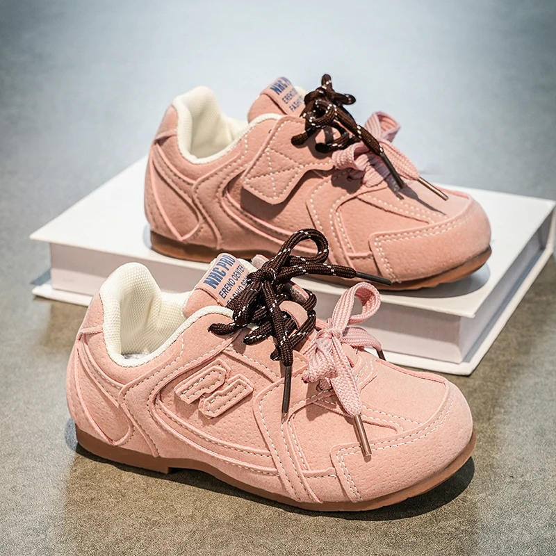 2025 خريف جديد ريترو للأطفال بنين بنات جلد رقيقة أسفل احذية الجري طفل نغمتين أربطة الحذاء عدم الانزلاق أحذية تدريب #2