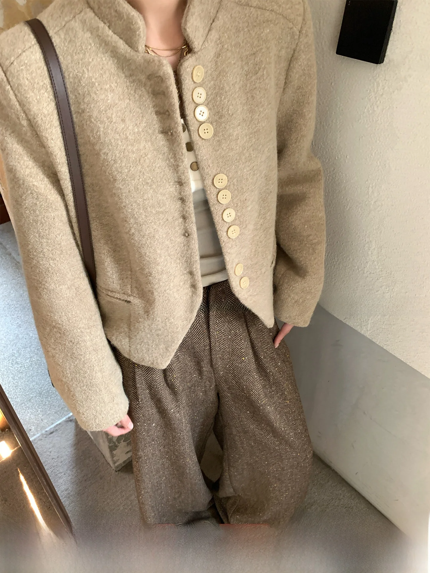 

Gv Big Brother New Chinese Sle Woolen Button Stand Collar Warm Outerwear Top Ladies Stand Fit Long Sve Coat