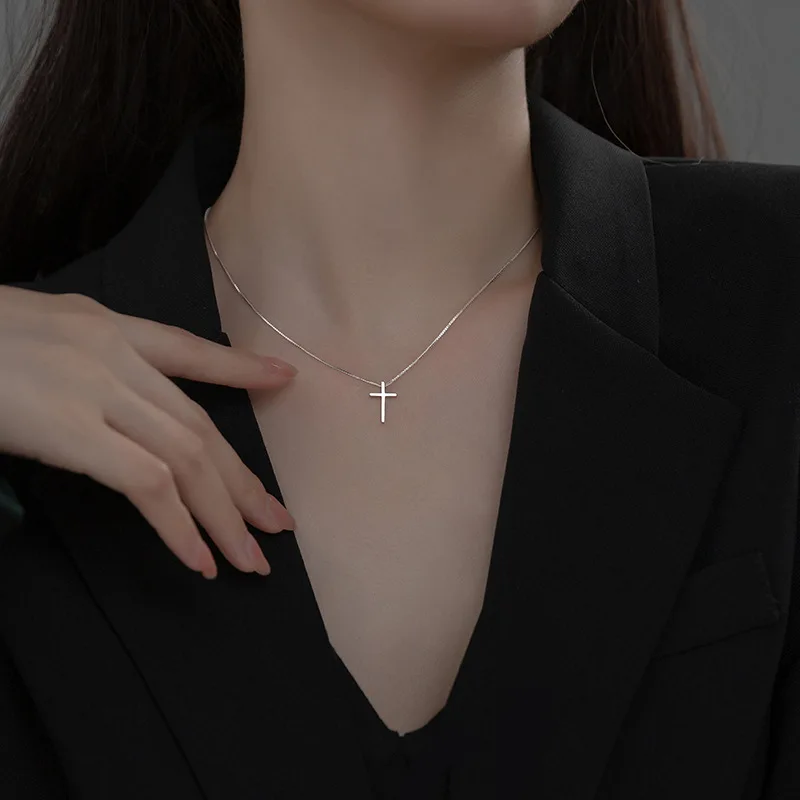 Real 925 Sterling Silver Fashion Sweet Cross Pendant Box Chain Necklace For Women Wedding Party Fine Jewelry DA2710