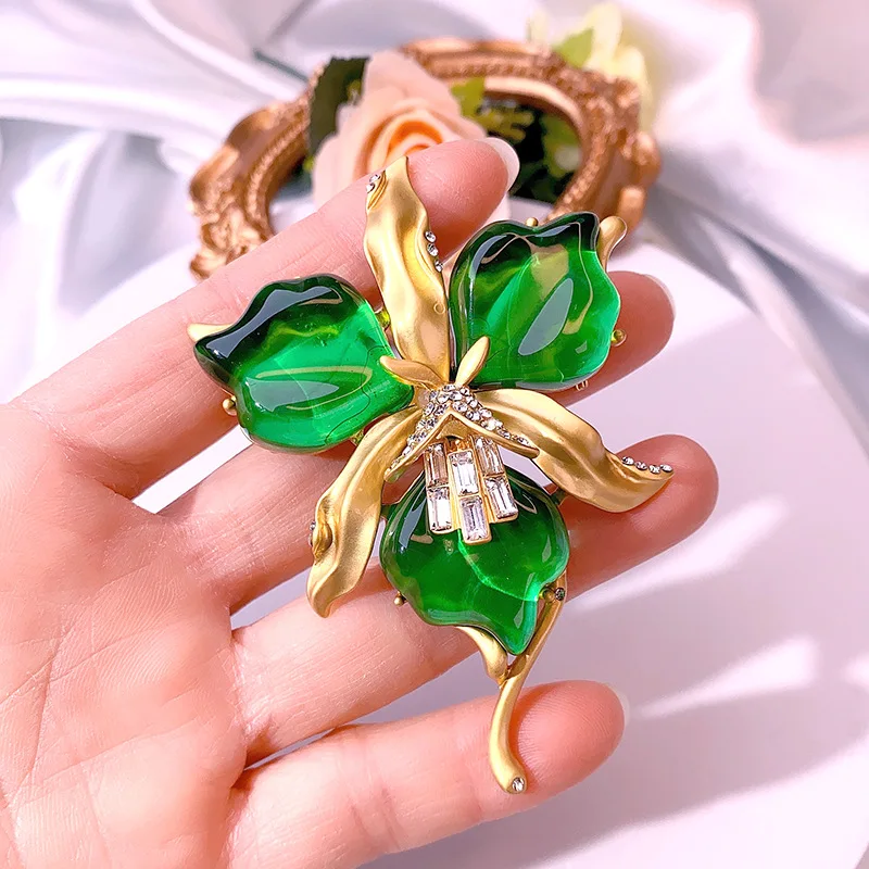 Medieval Western Vintage Orchid Moire Jelly Resin Glazed Corsage Brooch Pin Exaggerated Transparent Green Red Flower Pins Buckle