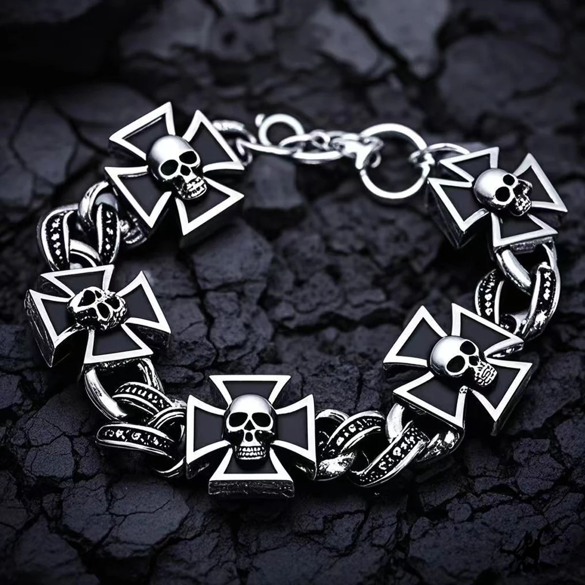 New Retro Celtic Cross Shape Skull Pattern Bracelet Men\'s Bracelet Fashion Metal Cross Chain Bracelet Accessories Party Jewelry