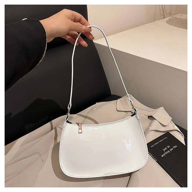 Glänzende Lackleder-Unterarmtasche Einfarbige Damen-Mini-Handtasche Modische Casual Schultertasche Tägliche Dating-Handtasche – Detail 29