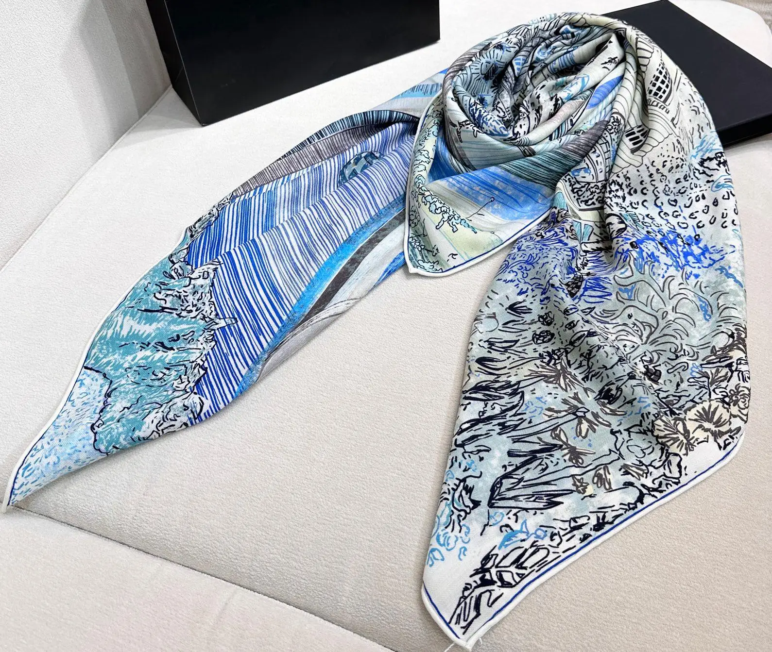 إكسسوارات الملابس النسائية، الأنماط الكلاسيكية، إكسسوارات الملابس الجديدة العصرية/الأوشحة/الأوشحة الرقبة/الشالات/هدايا العيد