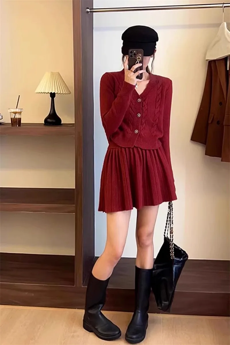 

Sweet Fashion V-neck Knitwear Pleated Skirt Two-piece Set Women Single Breasted Fried Dough Twists French Solid Slim Sweater Set