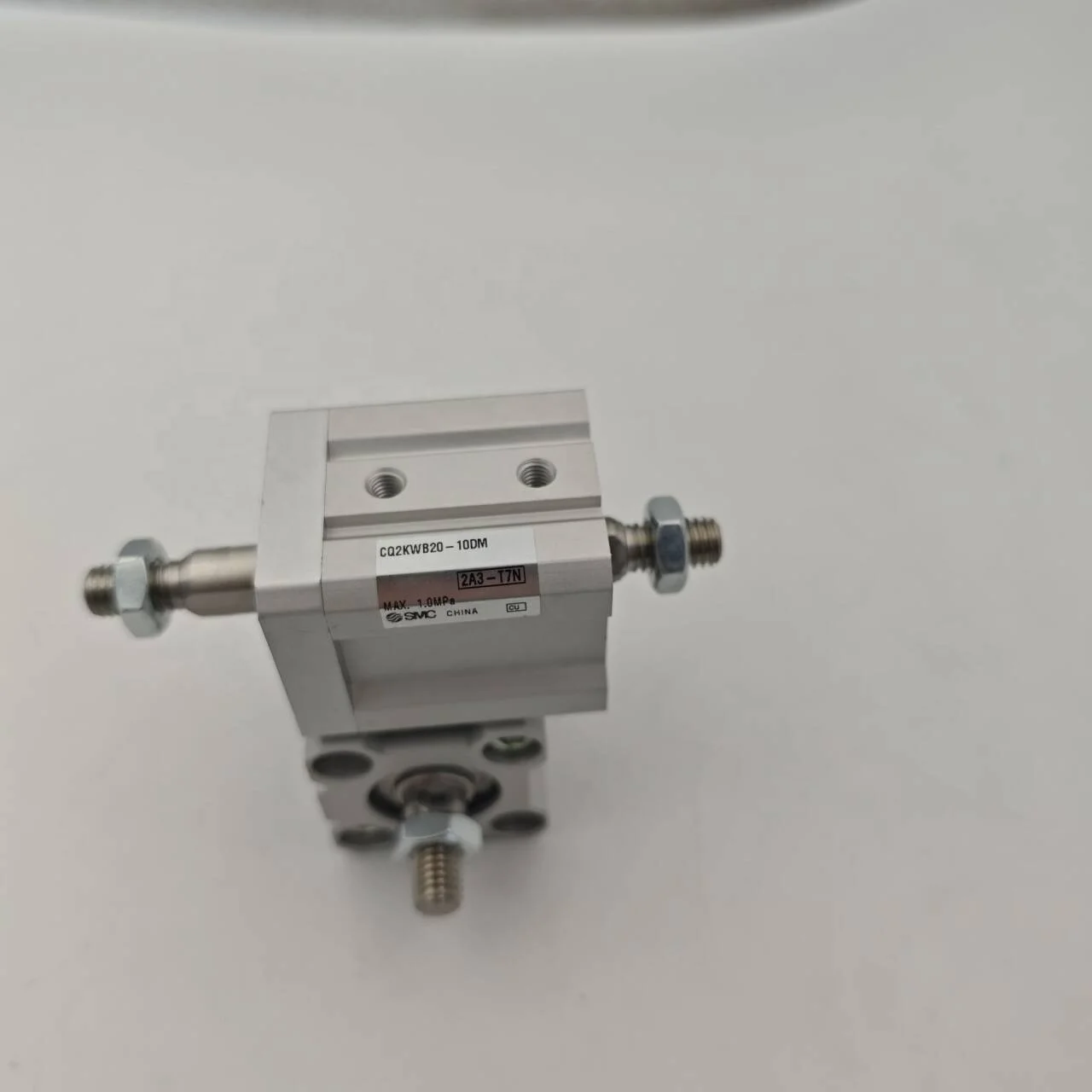 Original Genuine SMC Non-rotating Cylinder CQ2KWB20-10DM Double Rod Double Acting Cylinder