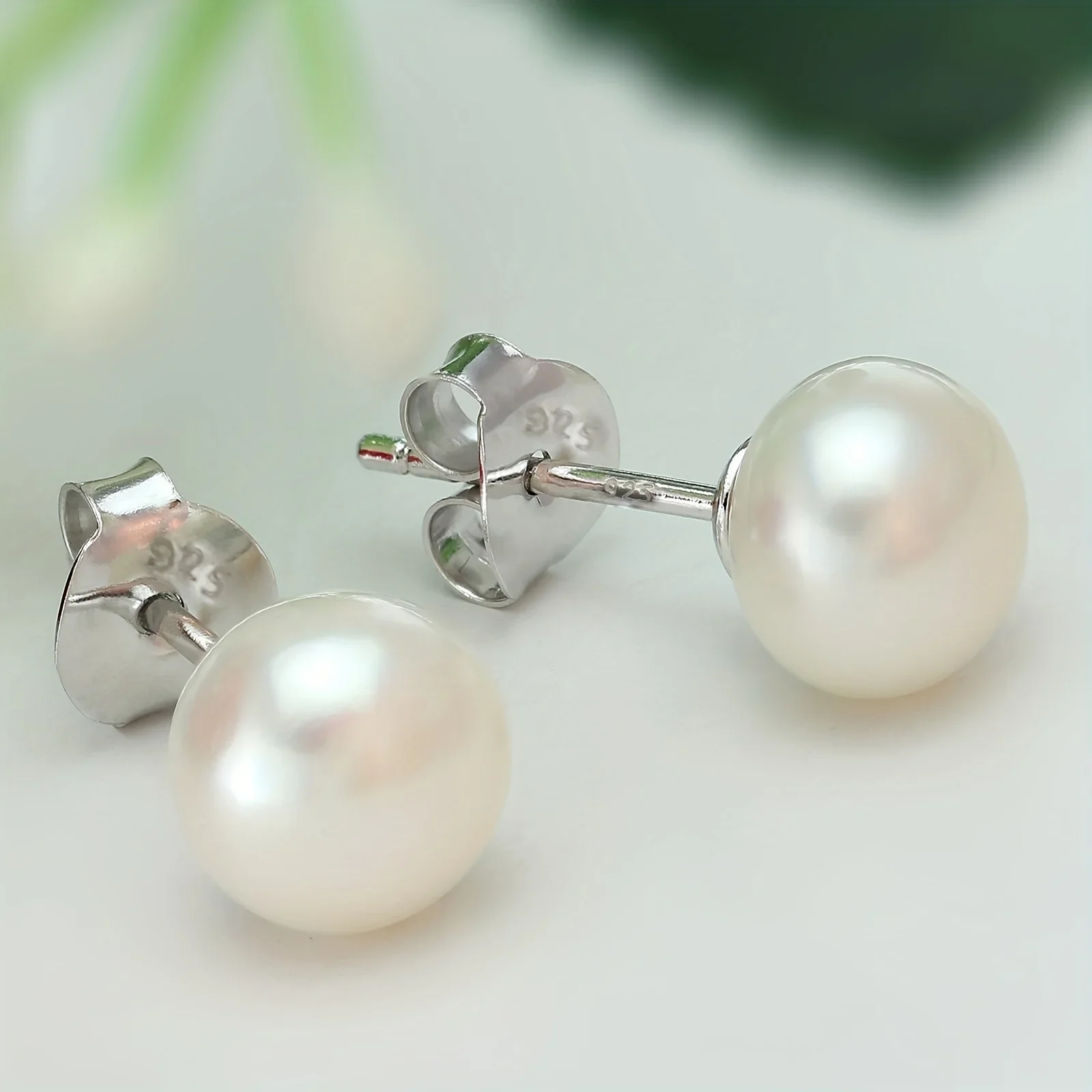 

925 Sterling Silver Freshwater Pearl Hoop Earrings Simple Delicate Jewelry Gift for Women Girls Daily Wearing