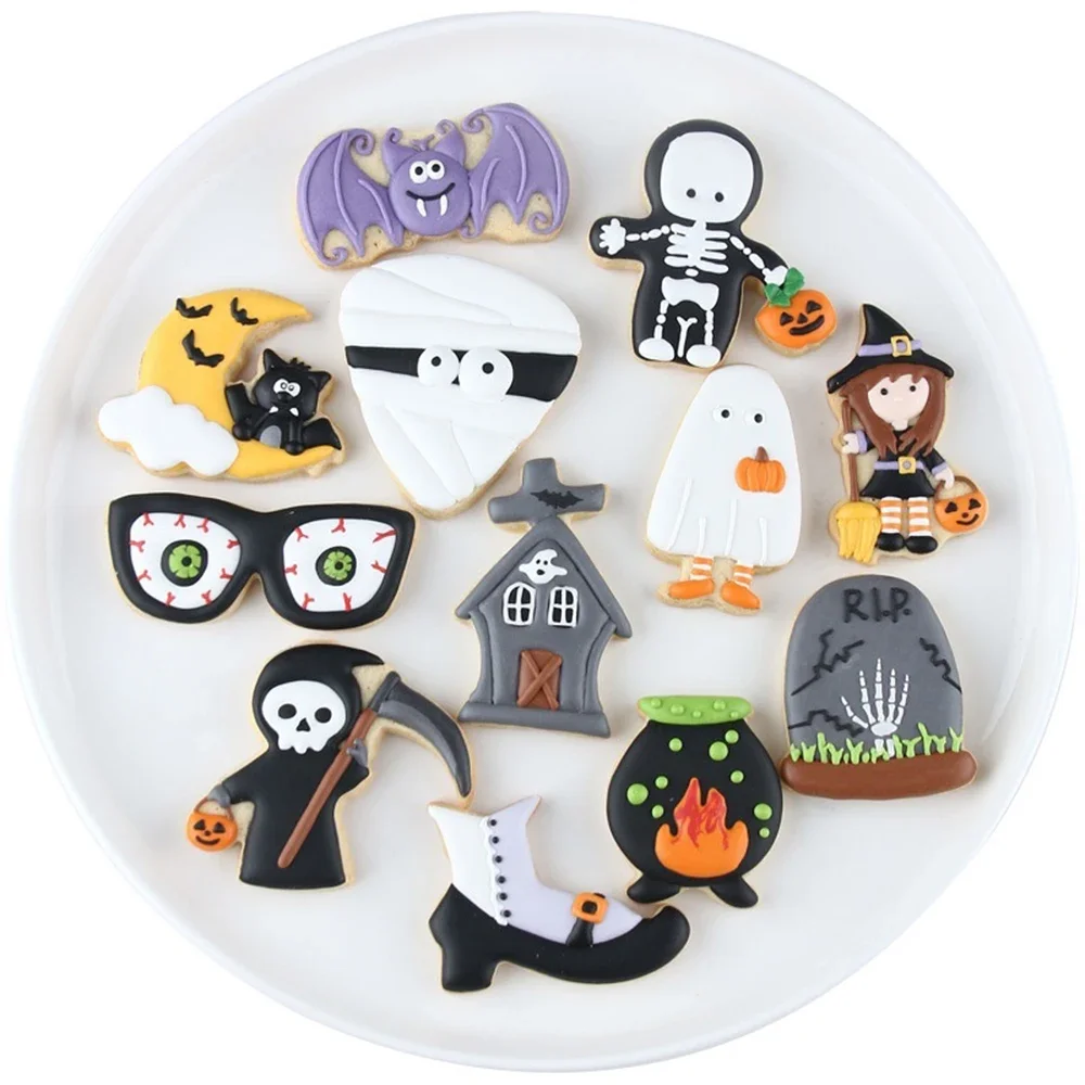 1Pcs Cute Halloween Stainless Steel Biscuit DIY Cake Mould Ghost Skull Baking Cookie Cutter Tools