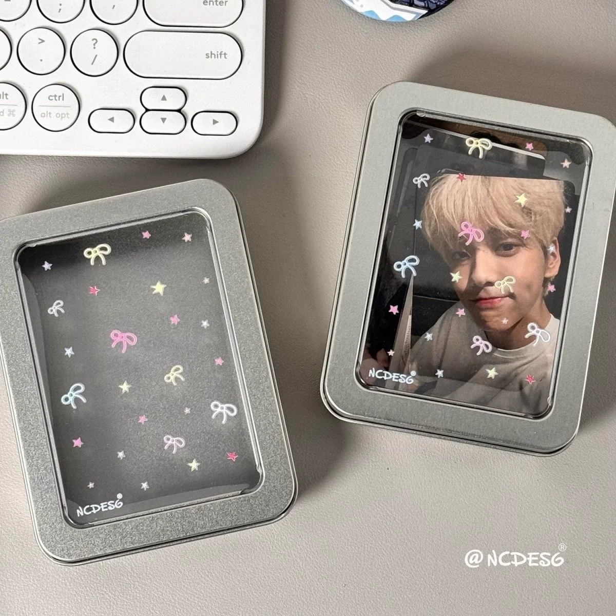Korean INS-style Bow Transparent Iron Box KPOP Idol 3-inch Photocard Dustproof Storage Box Girls' Small Items Desktop Organizer