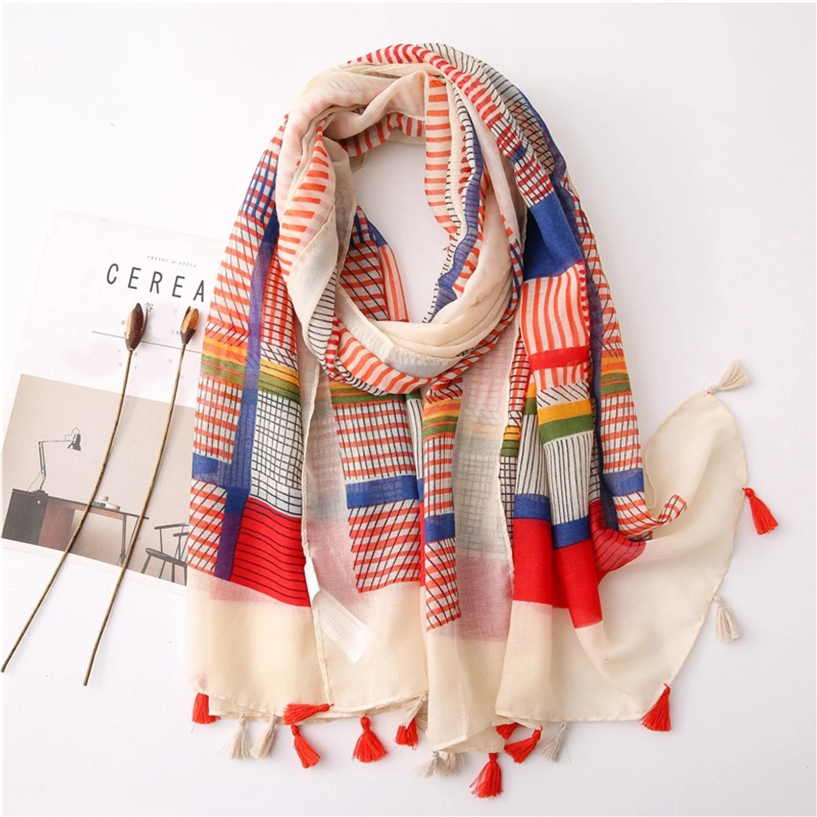 180 * 90cm Bandanna Muslim headscarf outdoor cotton and linen scarf the four seasons warm tassel shawl popular print beach towel