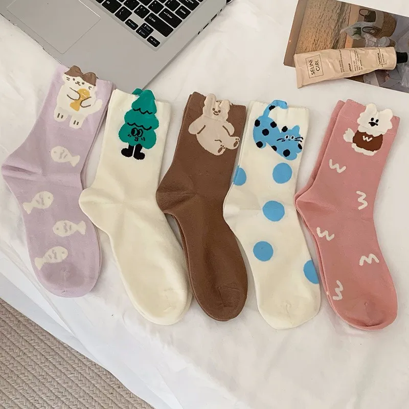 

1/5 pair of women's pure cotton sweat absorbing odor proof mid tube socks spring autumn cute cartoon simple casual socks