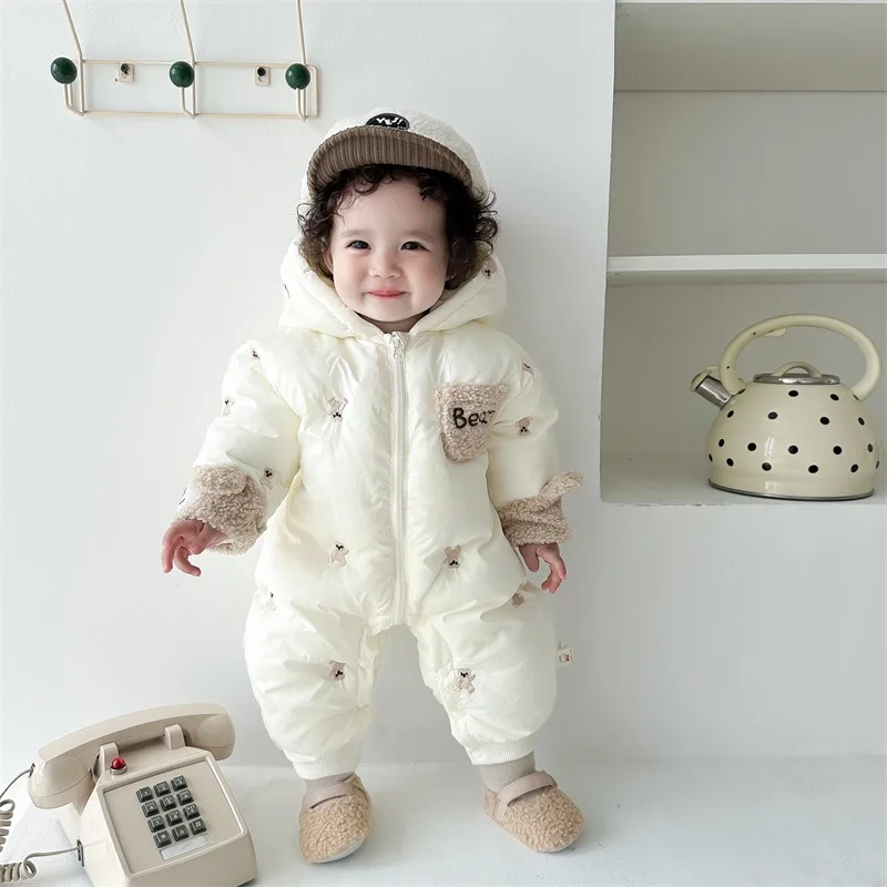 

Cozy Cute Infant Baby Winter Onesie - Thickened Cotton Jumpsuit Romper , Ideal for Newborn Kids Outings and Crawling