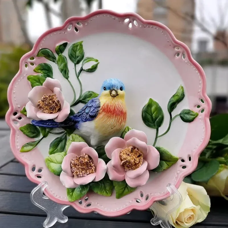 

Pastoral Style Ceramic Relief Painting Decorative Plate Handicraft Gift Home Decoration European Wall Decoration