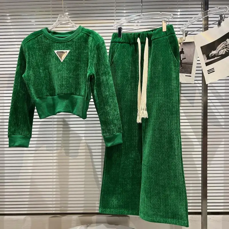 2021 Winter New Needlecord Thickened Sweatshirt Loose Short Hoodies Elastic Waist Wide Leg Pants Women's Casual Two Piece Suit