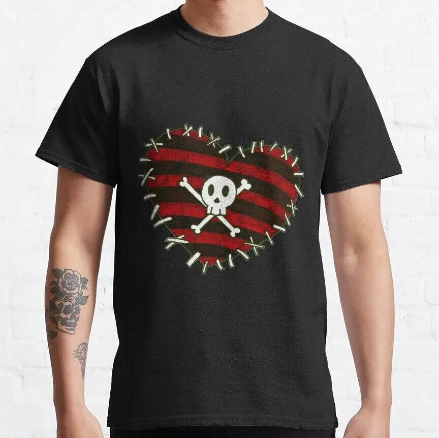 Goth Red Heart With Stitches And Skull Love XX Art From USA Anime Graphic T-shirts For Men Clothing Women Tees High Quality