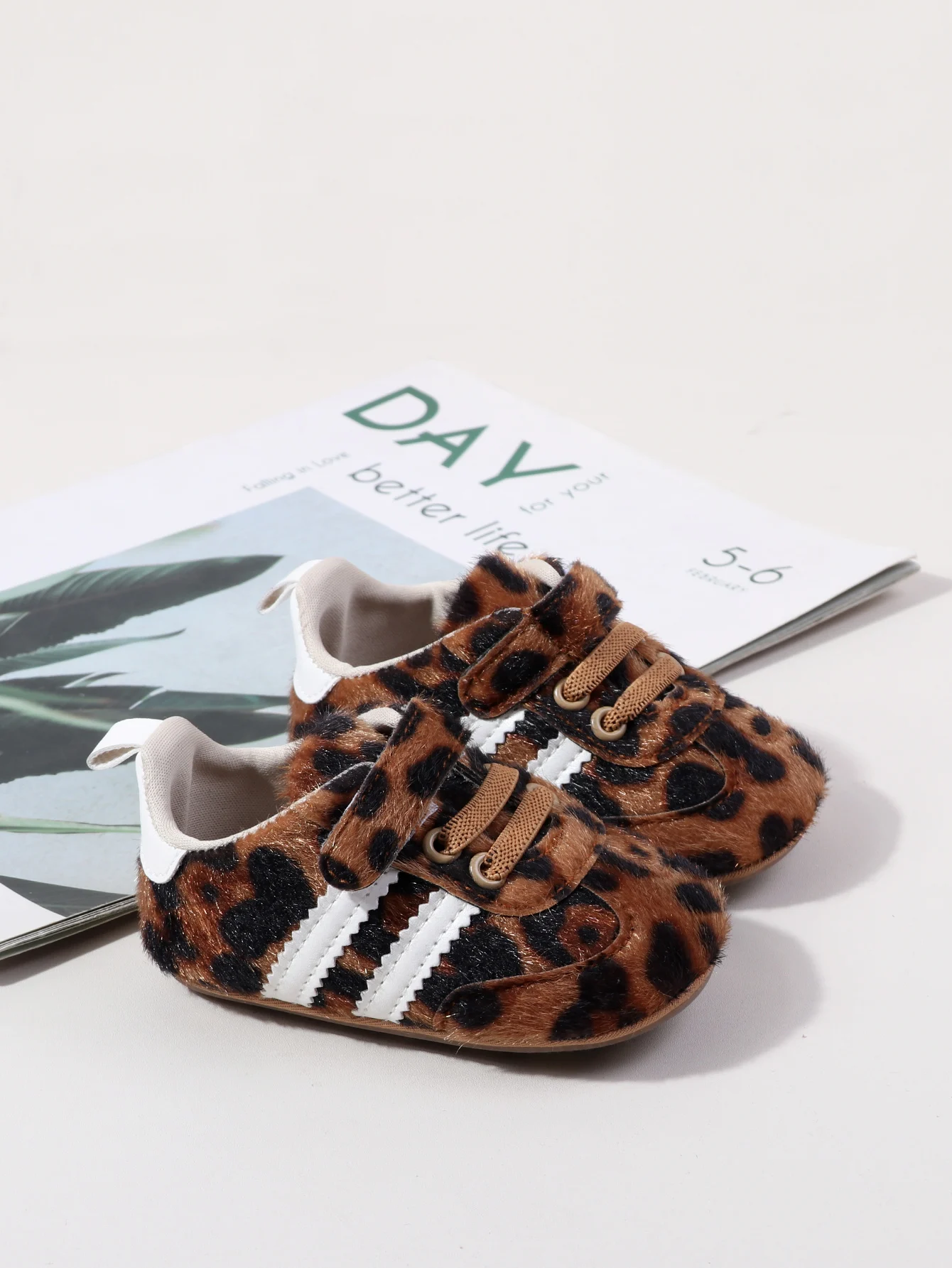 Modische Schuhe mit Leopardenmuster für Babys und Kleinkinder, erste Schritte im Innen- und Außenbereich, für 0-1 Jahre, weiche Sohle – Detail 8