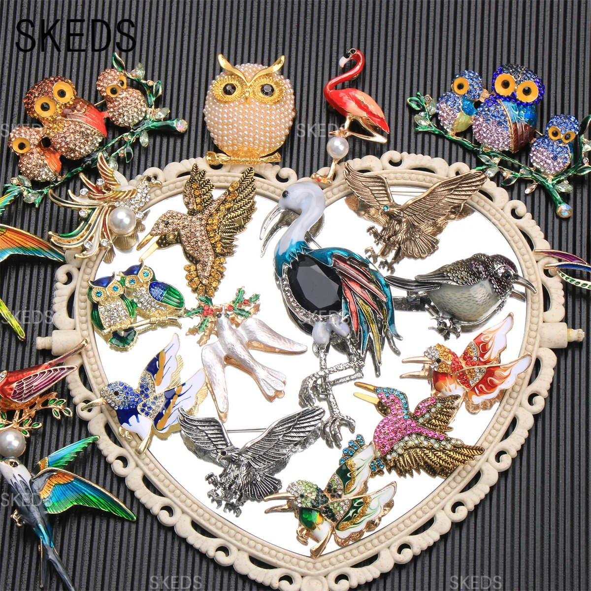 SKEDS Klassische Tier-Serie Anstecknadeln Broschen für Damen und Herren Luxus Designer Schmuck Vogel Eule Flamingo Anstecknadel Große Brosche