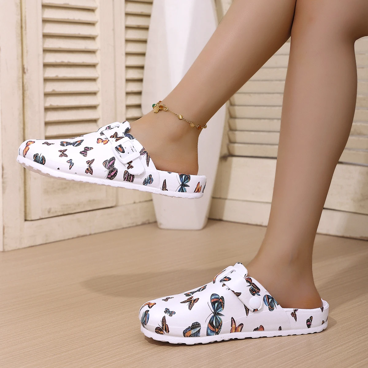 Modische Wickelsandalen für Damen, weißer Schmetterlingsdruck, Keilabsatz und dicke Sohle, EVA-Material, stilvoll und vielseitig, bequem, S – Detail 5