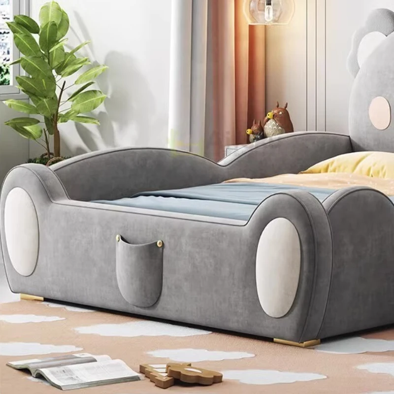 سرير أطفال من الخشب الصلب للأولاد والبنات الأميرة الدب البني سرير منزلق خفيف فاخر فردي مع درابزين أثاث غرفة نوم مضاد للسقوط