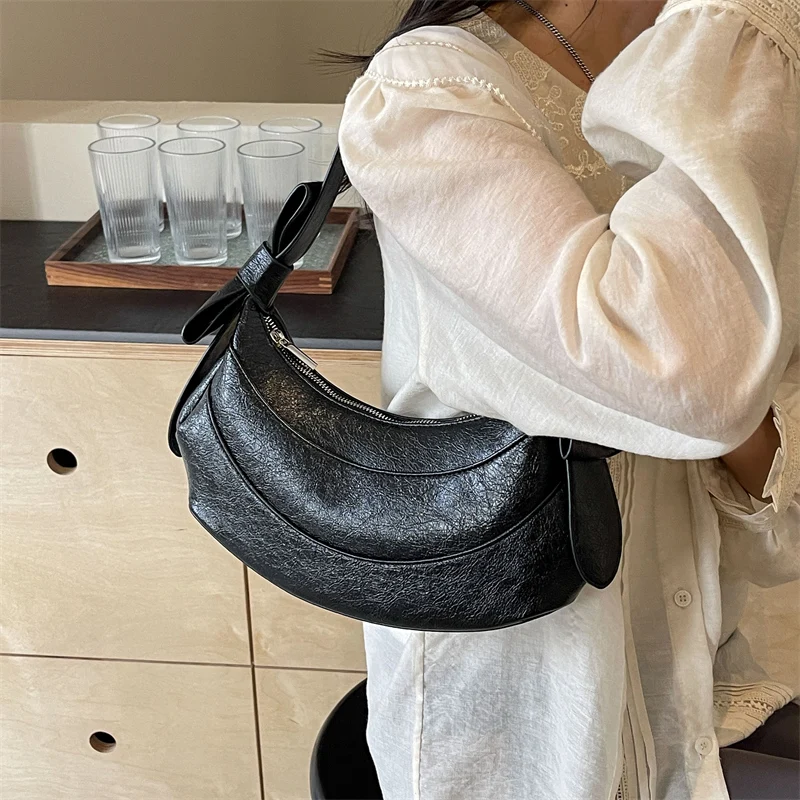 Black Shoulder Bag For Women French Style Black Underarm Handbag Large Capacity Dumpling Bag Designer Hobo bolsa feminina Silver