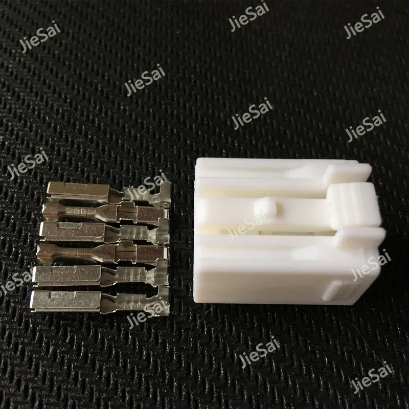 موصل سلك السيارات 6 دبوس MG651044 MG 651044 6 طريقة أنثى ذكر التوصيل