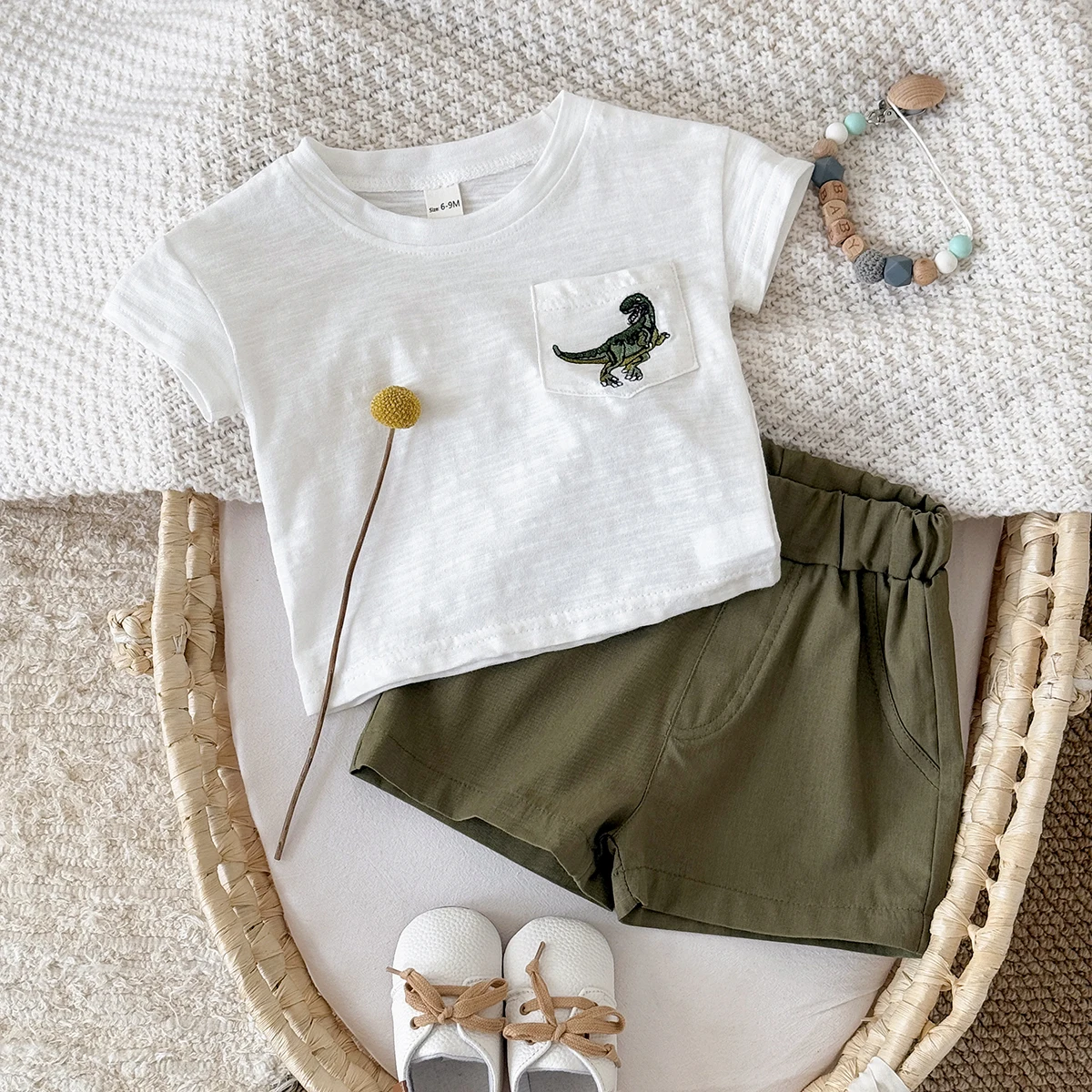 Summer Baby Set Exquisite Dinosaur Embroidery Round Neck Comfortable Short Sleeve+Dark Green Sports Shorts New Clothing