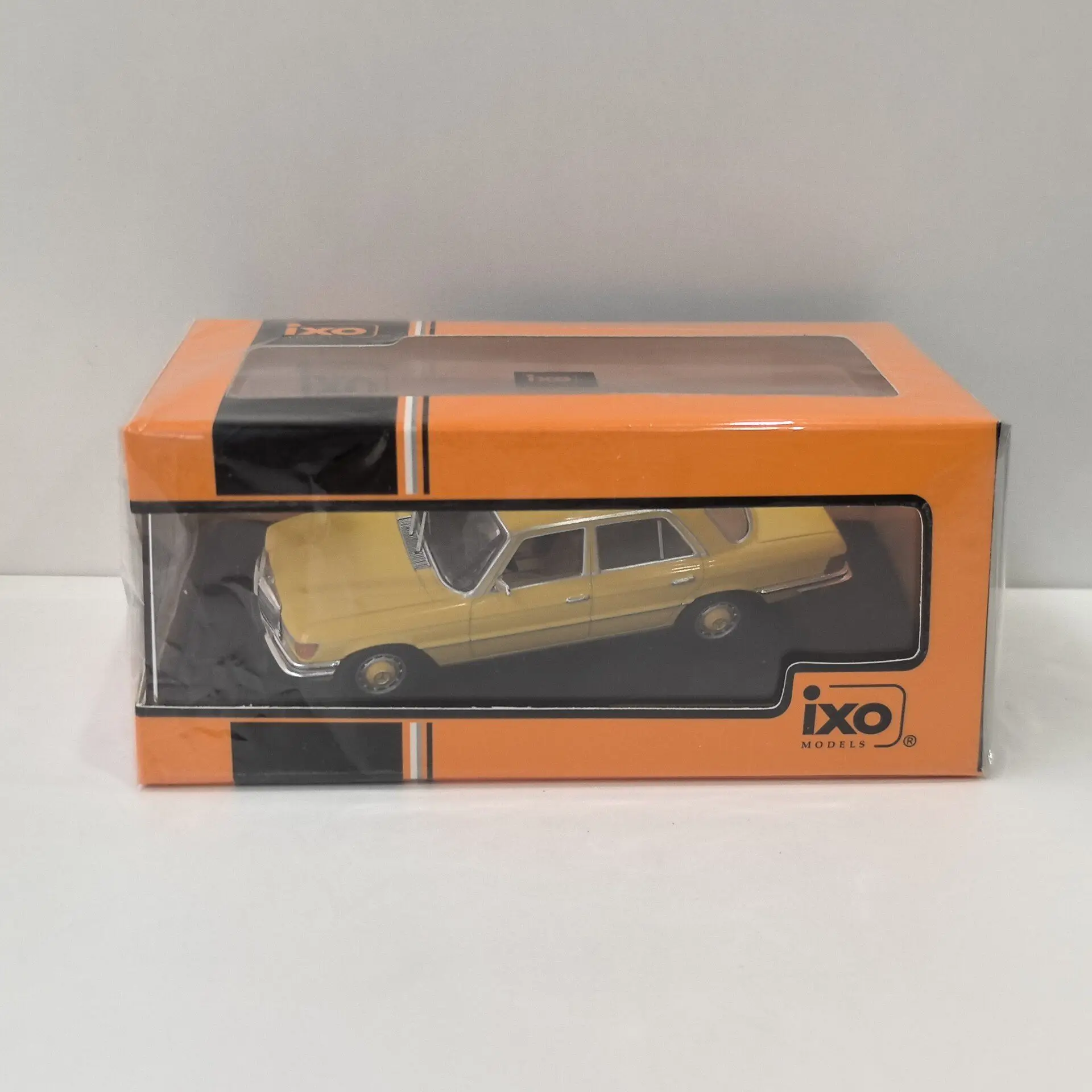 

Модель автомобиля Diecast IXO 1/43 BENZ 450 SEL W116 1975 2F из сплава
