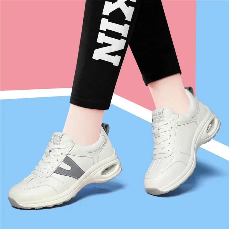 

2024 New Running Shoes for Women Breathable Sneakers Wear Resistant Antiskid Sport Lightweight Female Walking Shoes Outdoor