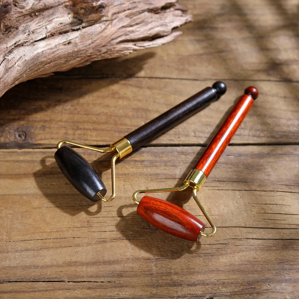 Face Massage Wheel Sandalwood Roller Facial Scrolling Lifting Tools Tighten Face Massage Stick Knead The Chin Pulling Bar