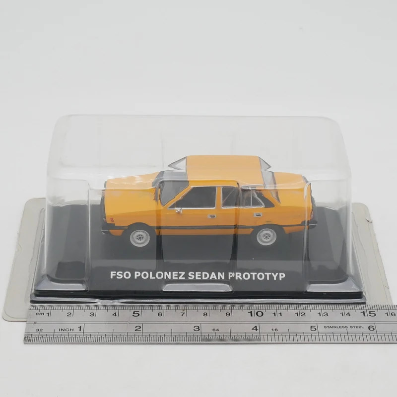 Ixo 1:43 FSO POLONEZ Sedan Prototyp Diecas Car Model Metal Toy Vehicle Alloy Collection Gifts