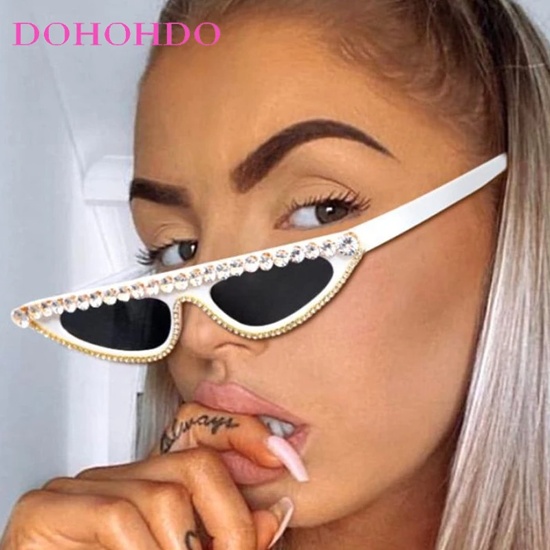 

Vintage Triangular Cat Eye Imitation Diamond Women Sunglasses Luxury Design Small Frame Men Sunglass Travel Shade Eyewear UV400