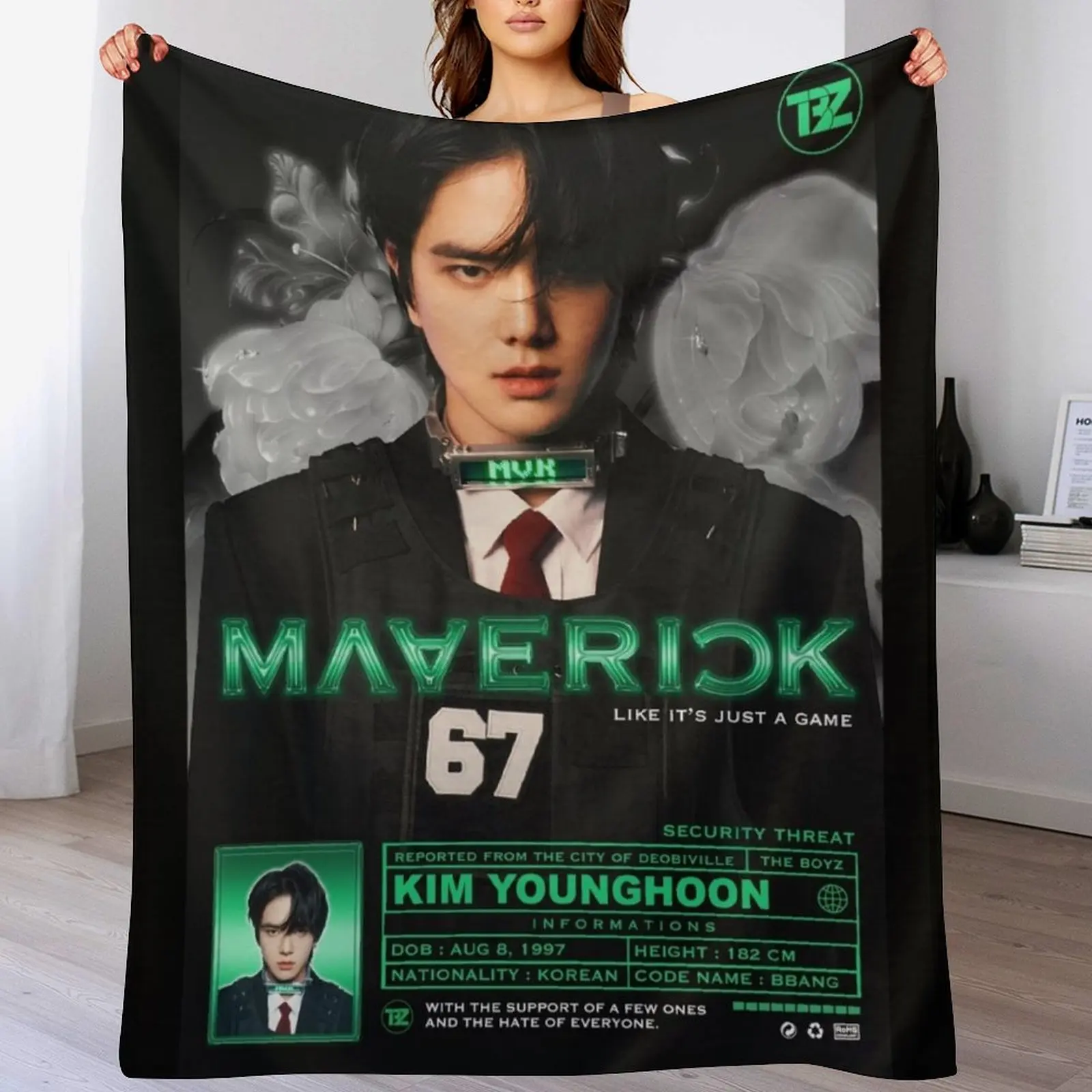 

Kim Younghoon Maverick ! [The Boyz] Throw Blanket Decorative Throw blankets and throws Bed covers for winter Blankets